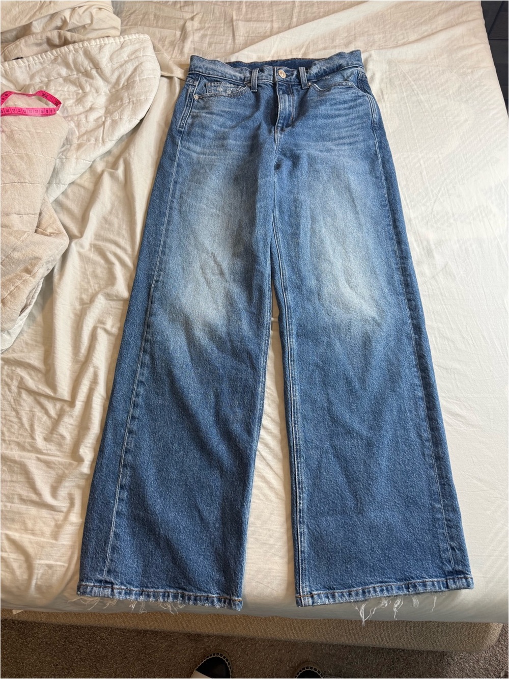 High-Rise Wide Leg Women's Jeans in Medium Blue - Picture 2 of 5